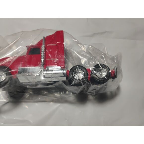 Vintage Farm Fresh Virginia's Grocery Store Truck Brand New In Box - Picture 9 of 12